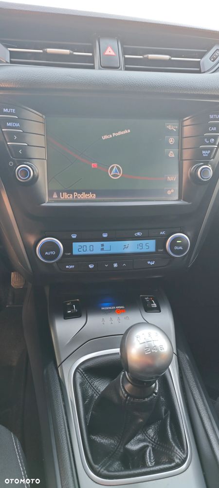Toyota Avensis 2.0 D-4D Prestige - 36