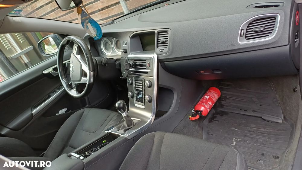 Volvo V60 DRIVe Start-Stop Basic - 22