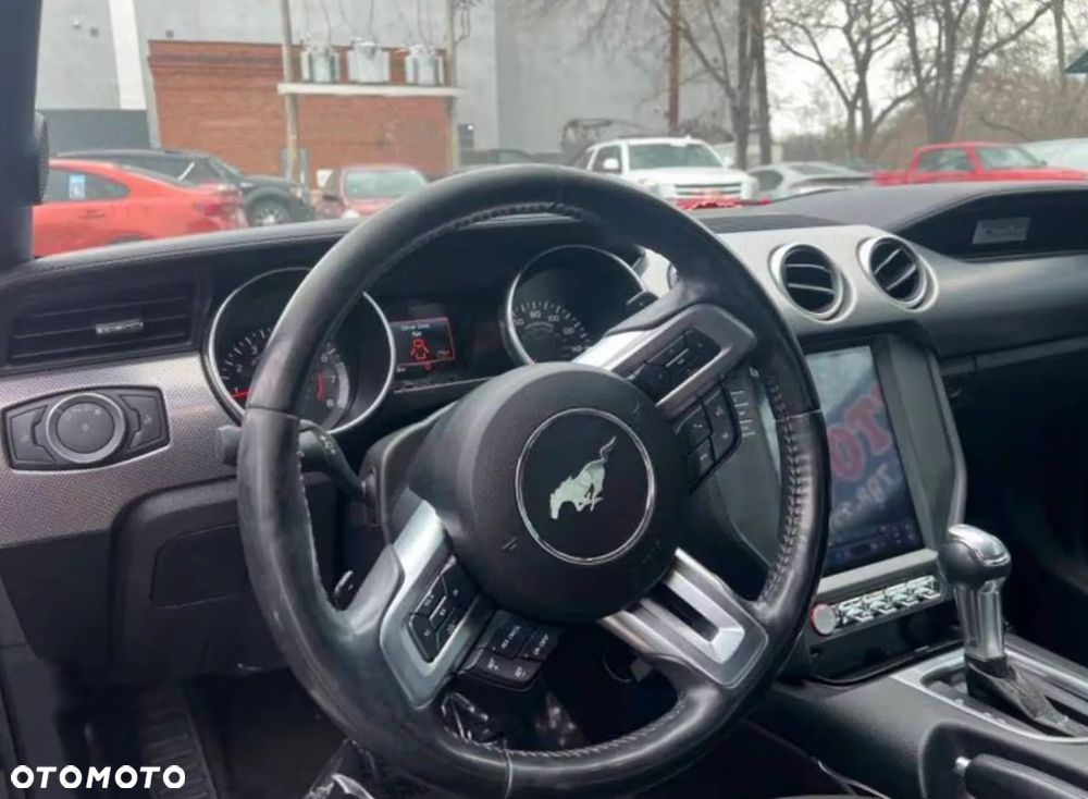 Ford Mustang 2.3 Eco Boost - 10