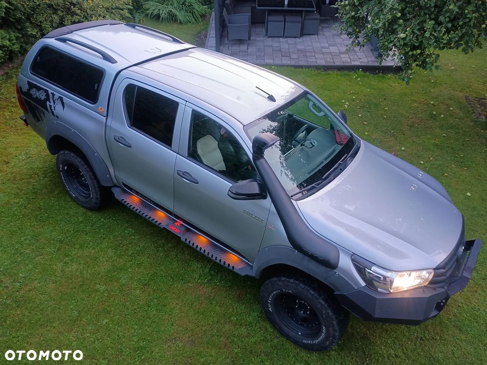 Toyota Hilux 2.4 D-4D Double Cab DLX 4x4 - 3