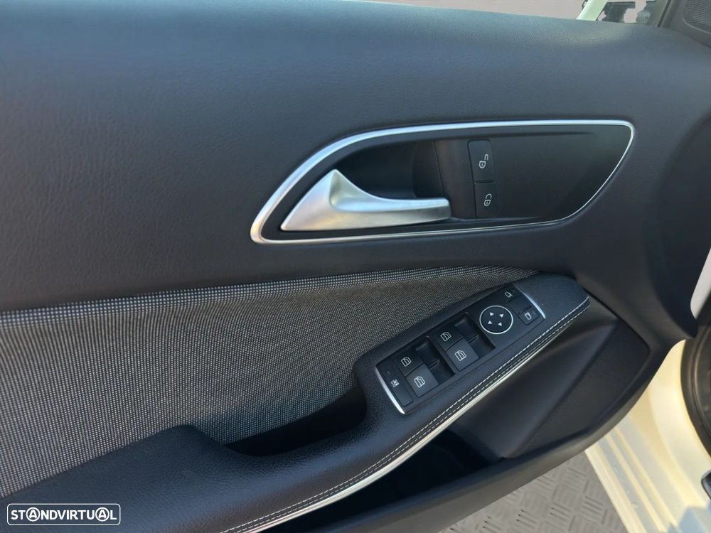Mercedes-Benz A 180 d Urban Aut. - 12
