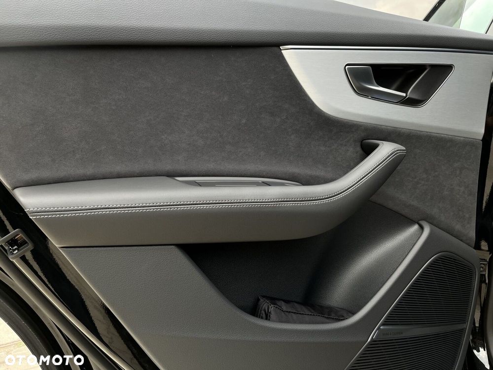 Audi Q8 - 19