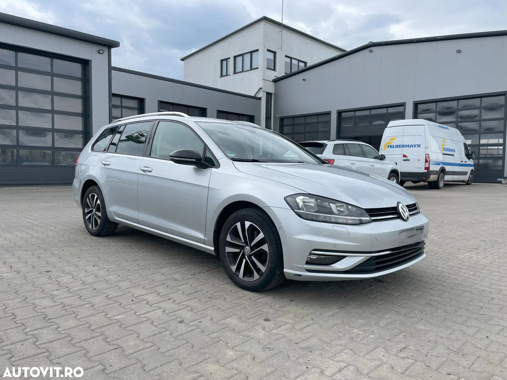 Volkswagen Golf Variant 1.6 TDI SCR DSG IQ.DRIVE - 1