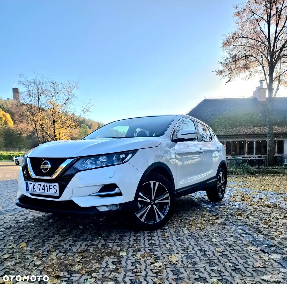 Nissan Qashqai 1.3 DIG-T N-Connecta DCT - 1