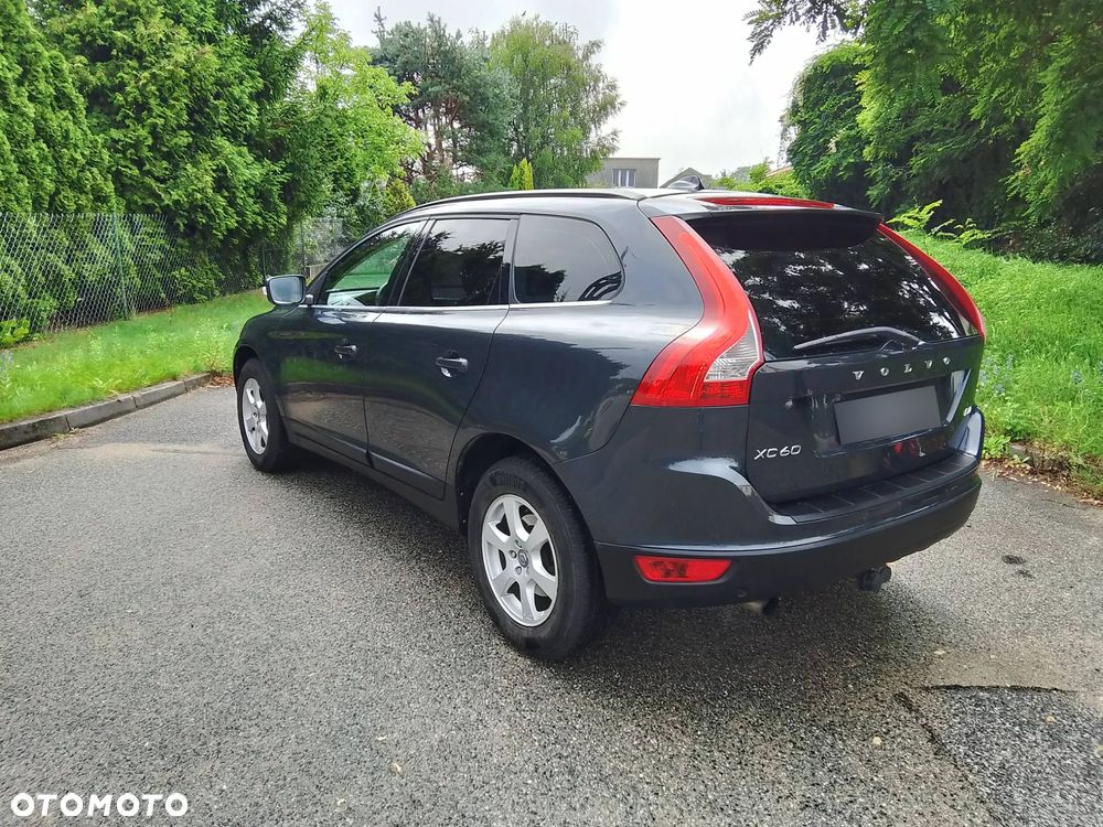 Volvo XC 60 D4 Geartronic Momentum - 3
