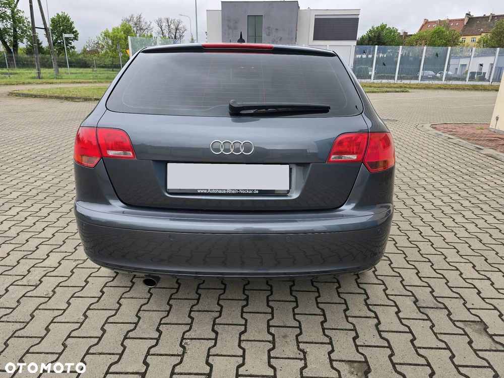 Audi A3 Sportback 1.6 Attraction - 10