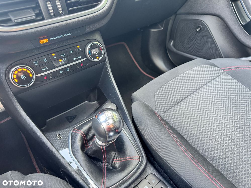 Ford Fiesta ver-1-5-tdci-s-s-st--line-x - 28