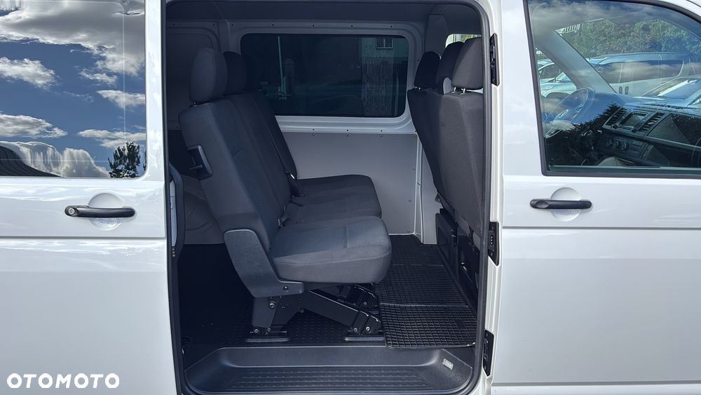 Volkswagen Transporter - 28