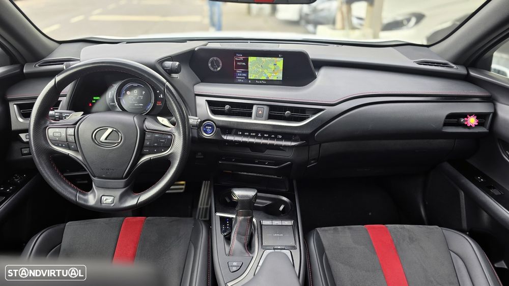 Lexus UX 250h F Sport - 12