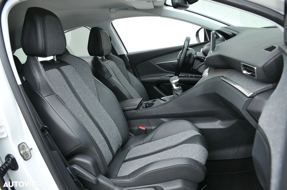 Peugeot 3008 1.2 PureTech Turbo S&S Allure - 9