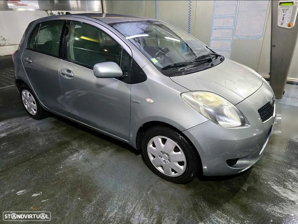 Toyota Yaris 1.4 D-4D - 1