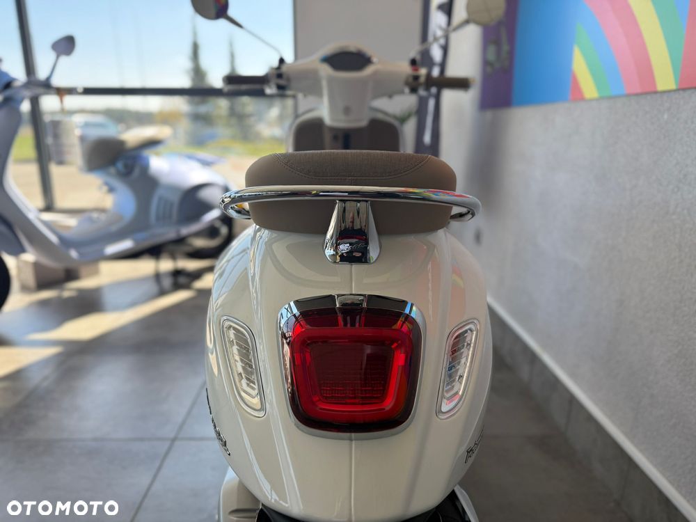 Vespa Primavera - 10