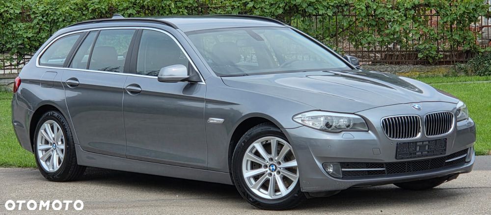 BMW Seria 5 525d - 2