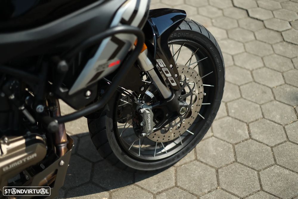 QJ Motor SRT 600SX Brembo - 5