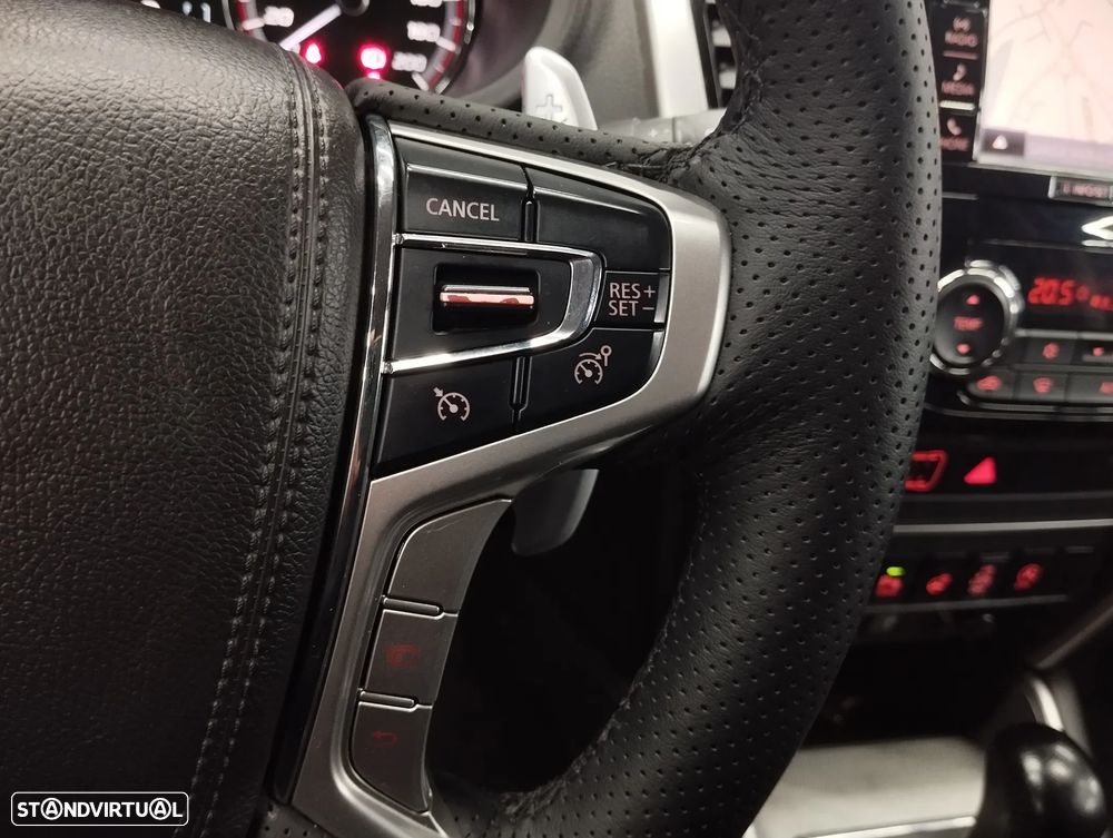 Mitsubishi L200 2.3 DI-D Strakar CD Intense AT 4WD - 23