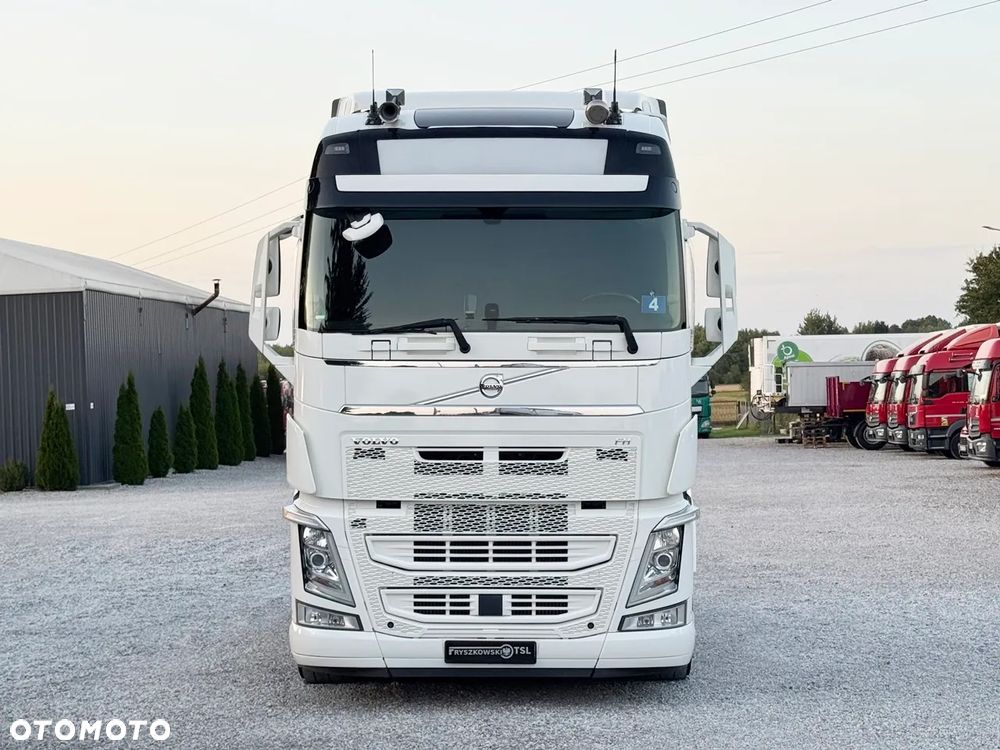 Volvo FH 500 / CAŁE NA PODUCHACH /TELEWIZOR/ACC /  KLIMA POSTOJOWA / XENON / NAVIGACJA / Z NIEMIEC - 6