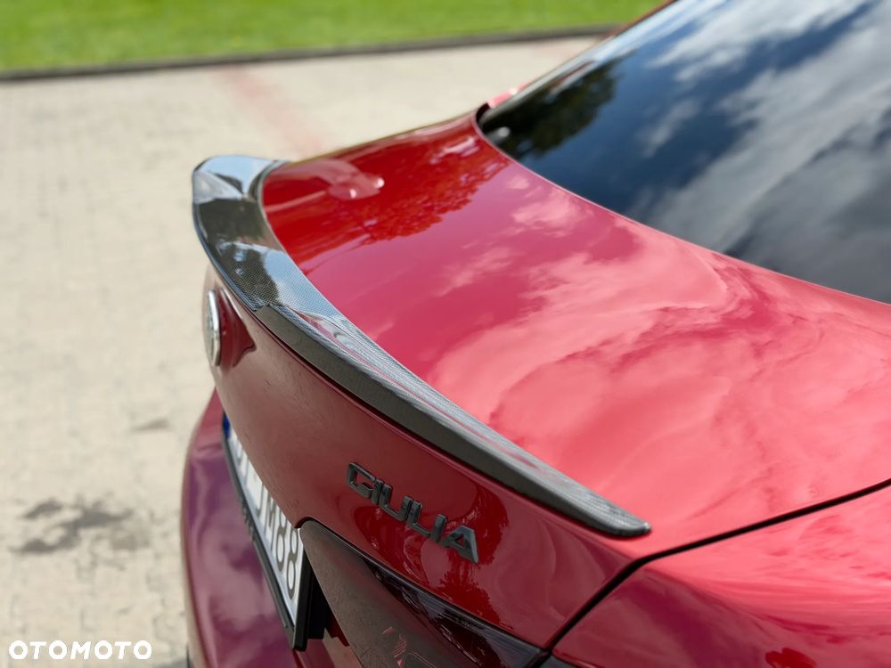 Alfa Romeo Giulia 2.2 AT8-Q4 Veloce - 29