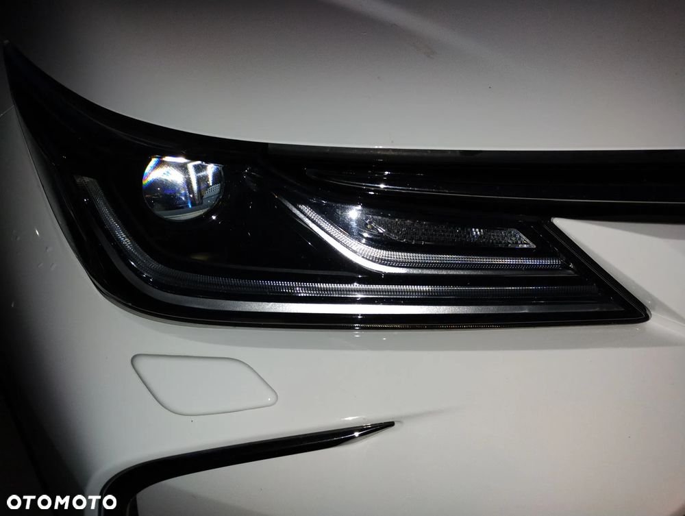 Toyota Corolla - 13