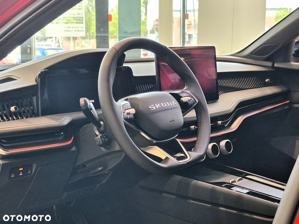 Skoda Superb 2.0 TSI Sportline DSG - 16