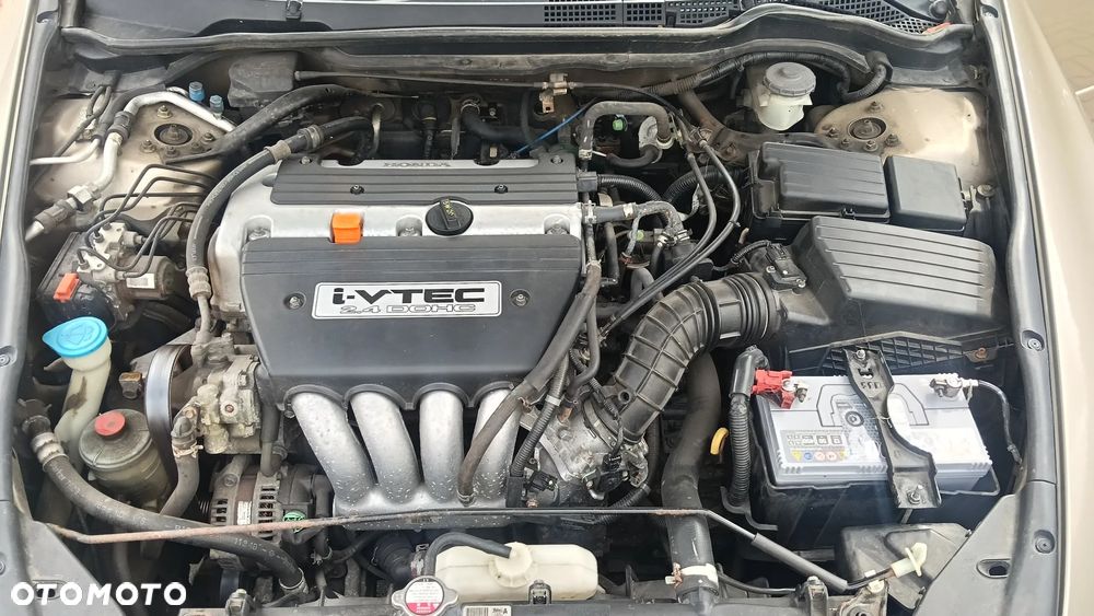 Honda Accord 2.4 LX - 24