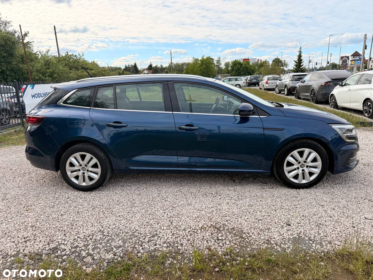 Renault Megane 1.5 Blue dCi Business - 5