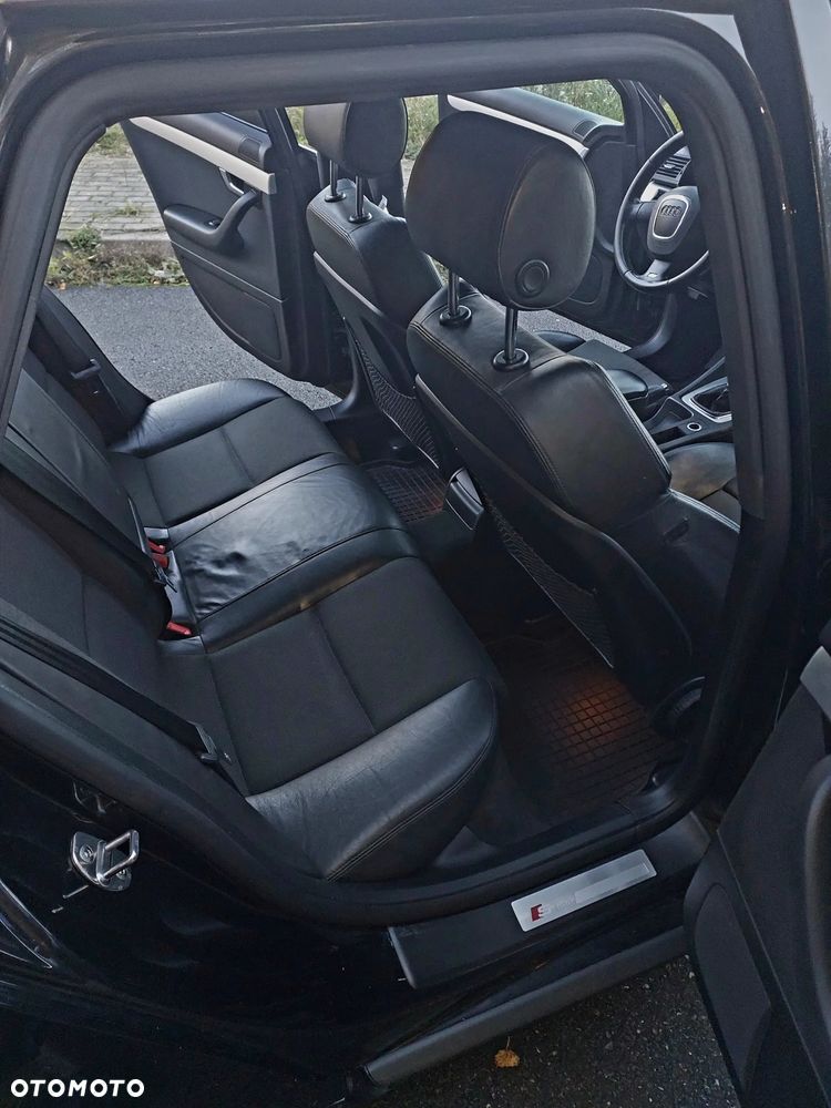 Audi A4 Avant - 19