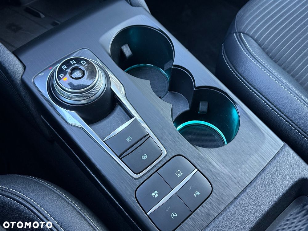Ford Kuga 2.0 EcoBlue 4x4 TITANIUM X - 38