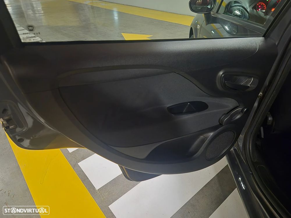 Fiat Punto 1.2 Easy S&S - 29