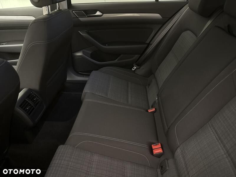 Volkswagen Passat 2.0 TDI EVO Business - 20