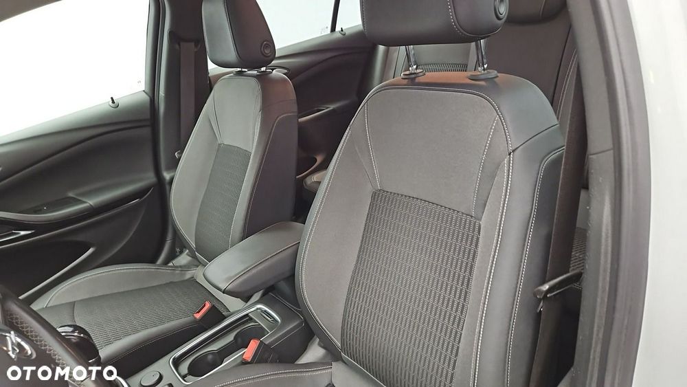 Opel Astra 1.5 CDTI Elegance S&S - 11
