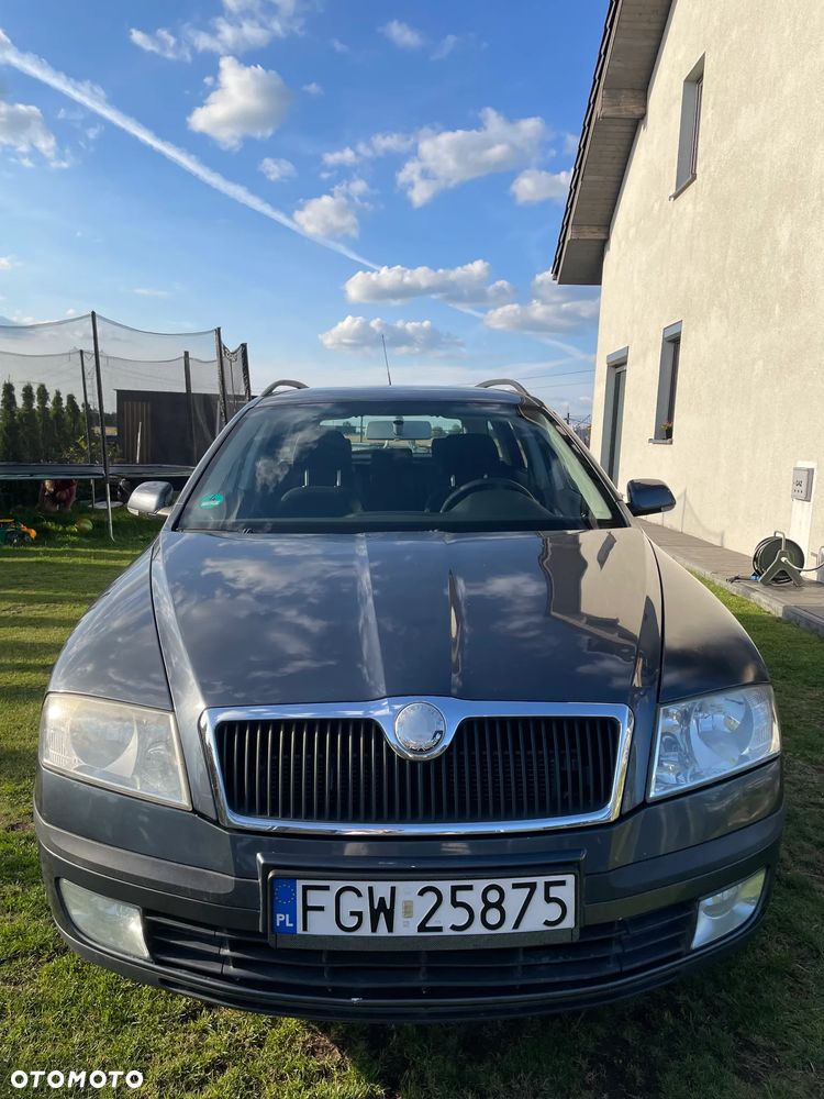 Skoda Octavia 1.8 TSI Ambiente - 8