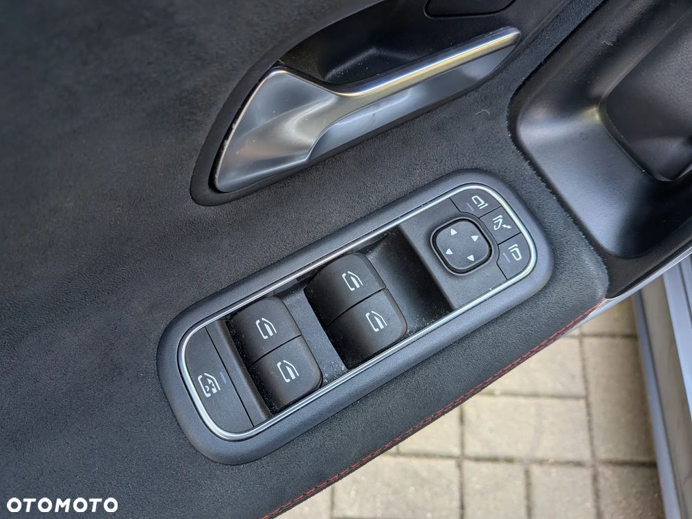 Mercedes-Benz CLA 200 d 8G-DCT AMG Line - 13