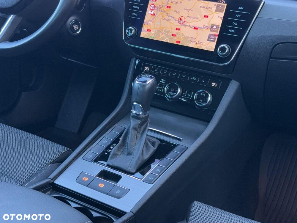 Skoda Superb 2.0 TSI Style DSG - 16