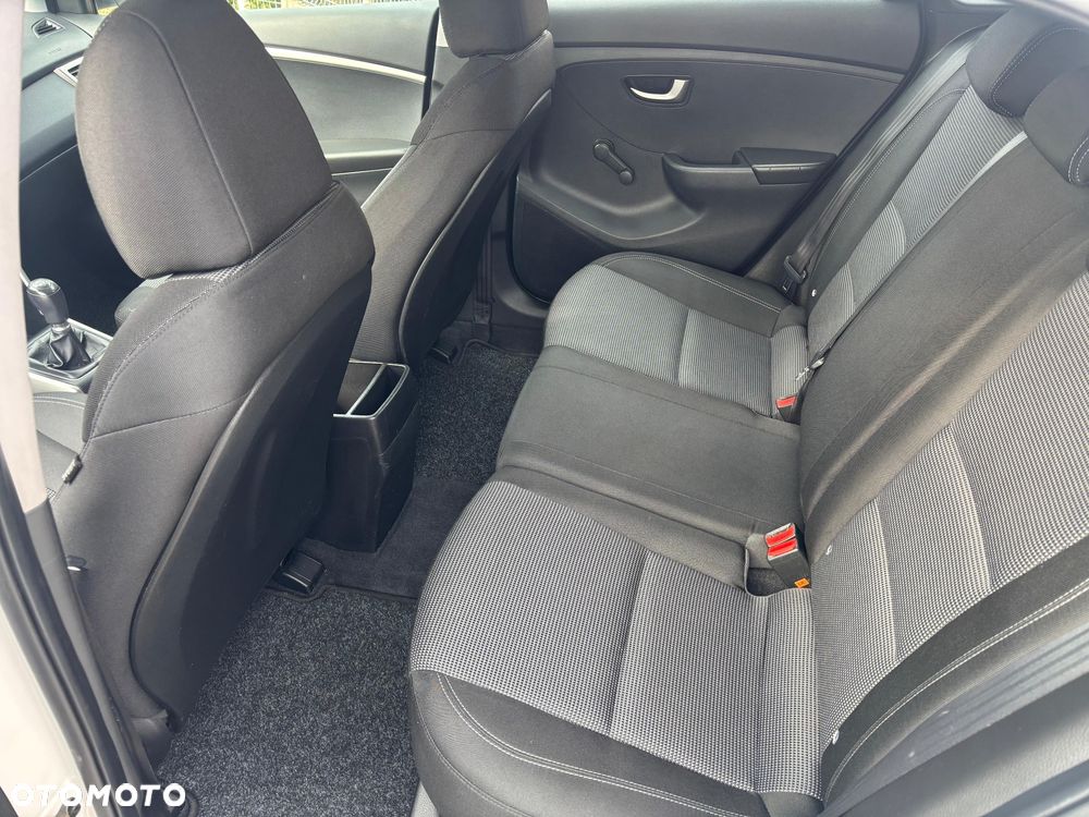 Hyundai i30 1.4 BlueDrive Comfort - 16