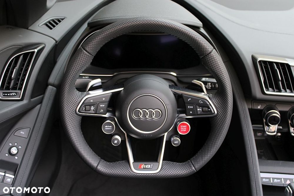 Audi R8 Spyder V10 RWD Performance - 16