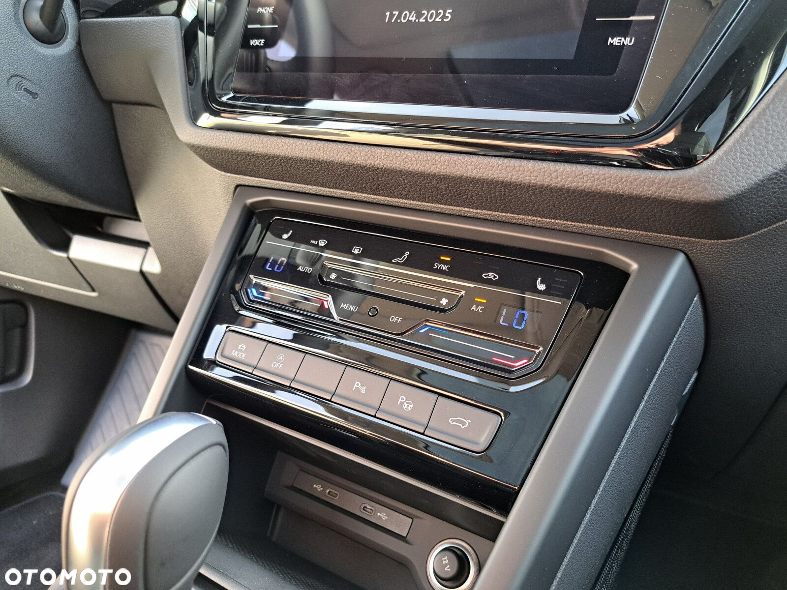Volkswagen Touran 2.0 TDI BMT Highline DSG - 27