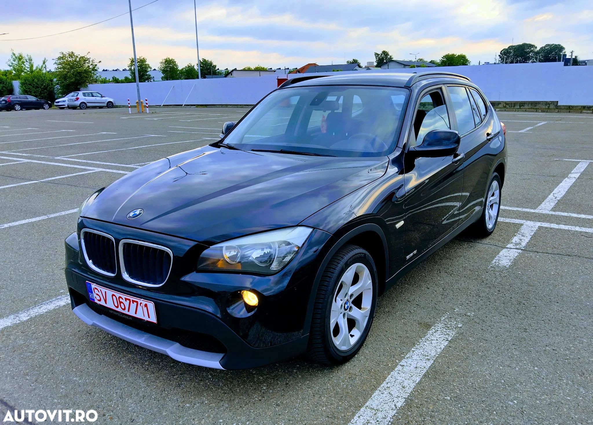 BMW X1 sDrive18i Sport Line - 1