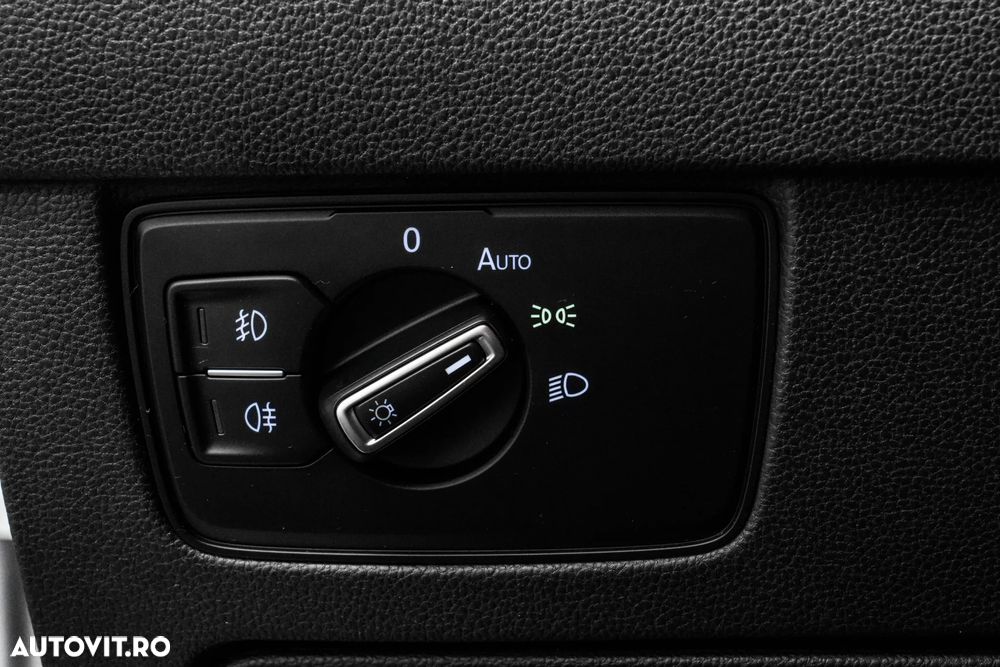 Volkswagen Passat 1.5 TSI ACT DSG Comfortline - 23