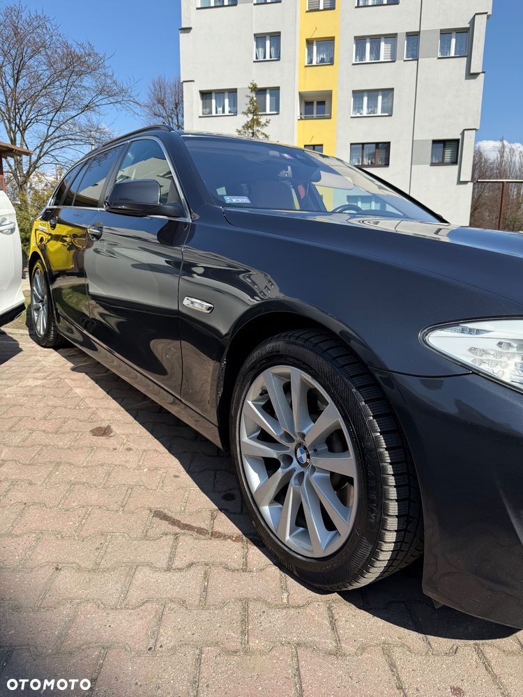 BMW Seria 5 525d xDrive - 3