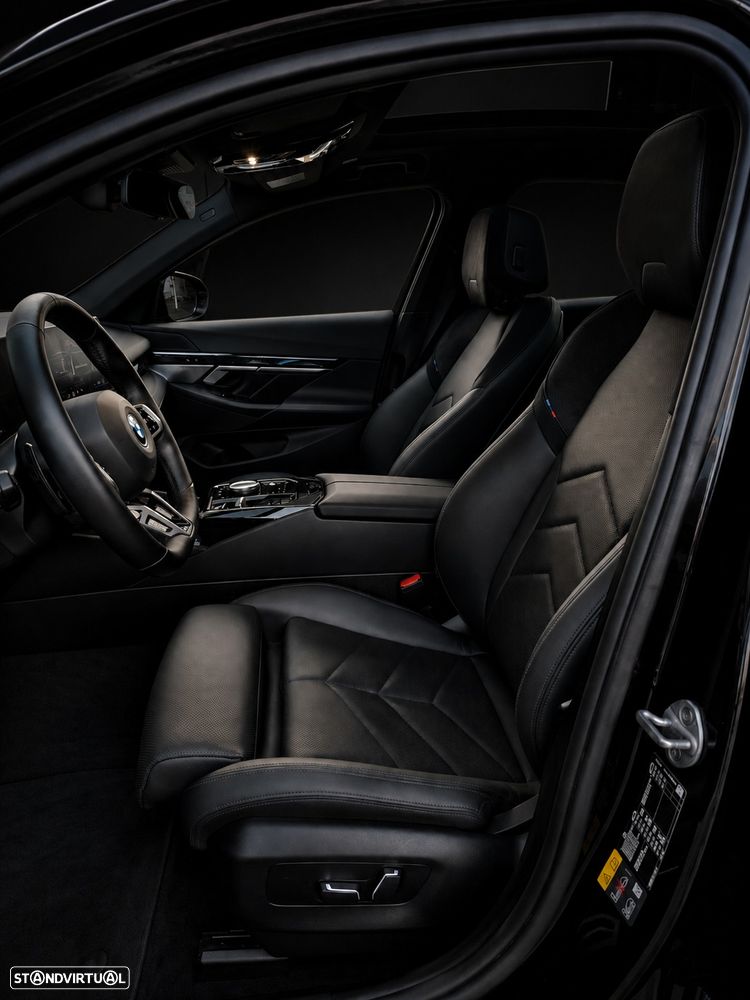BMW i5 eDrive40 Pack Desportivo M Pro - 26