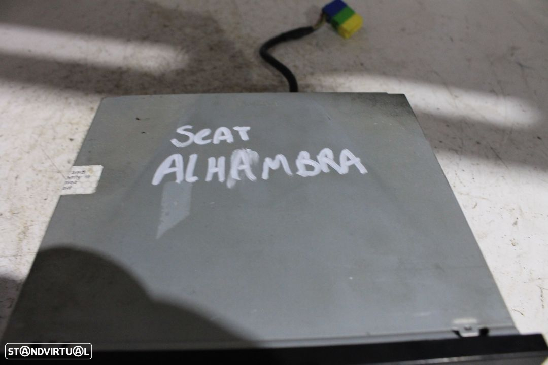 Leitor CD Seat Alhambra - 3
