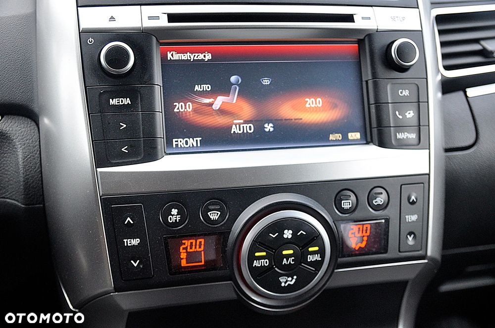 Toyota Verso 2.0 D-4D Prestige 7os - 26