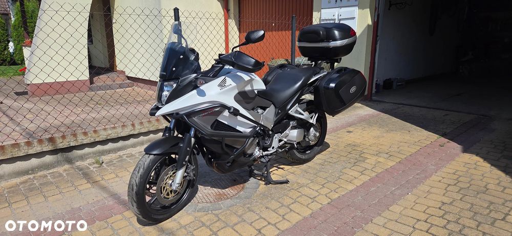 Honda VFR - 2
