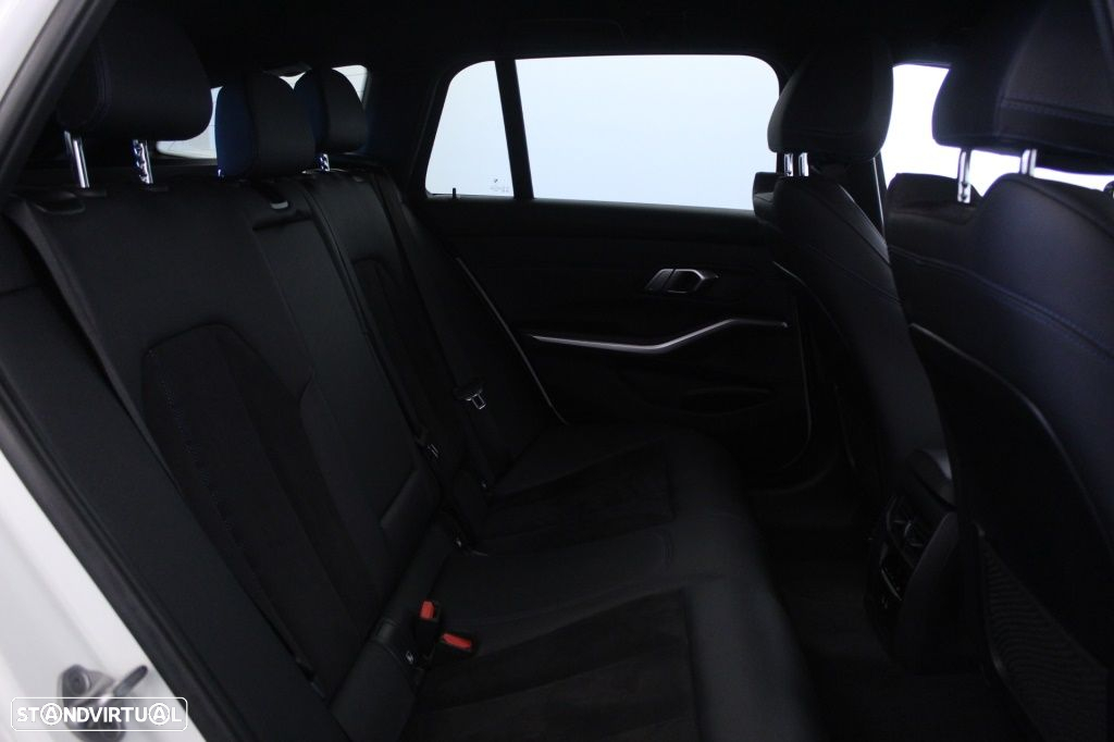 BMW 320 d Touring Pack M Auto - 15