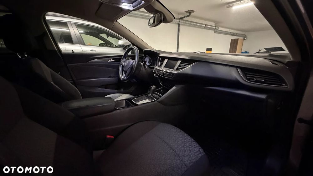 Opel Insignia 1.5 T Enjoy S&S - 11