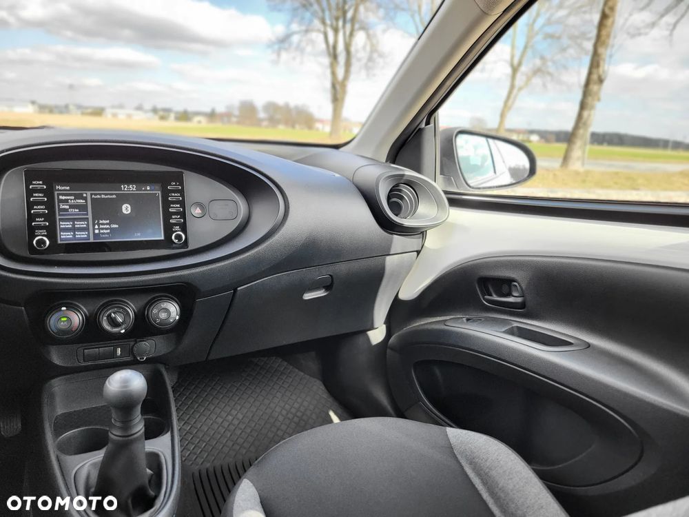 Toyota Aygo X 1.0 VVT-i Selection - 12