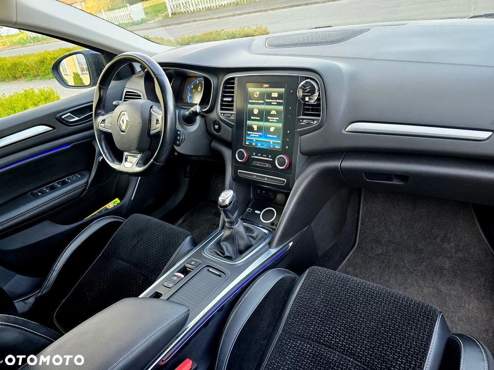 Renault Megane ENERGY TCe 130 LIMITED - 27