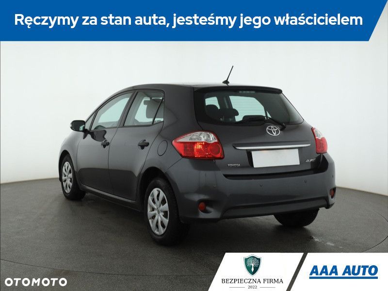 Toyota Auris - 6