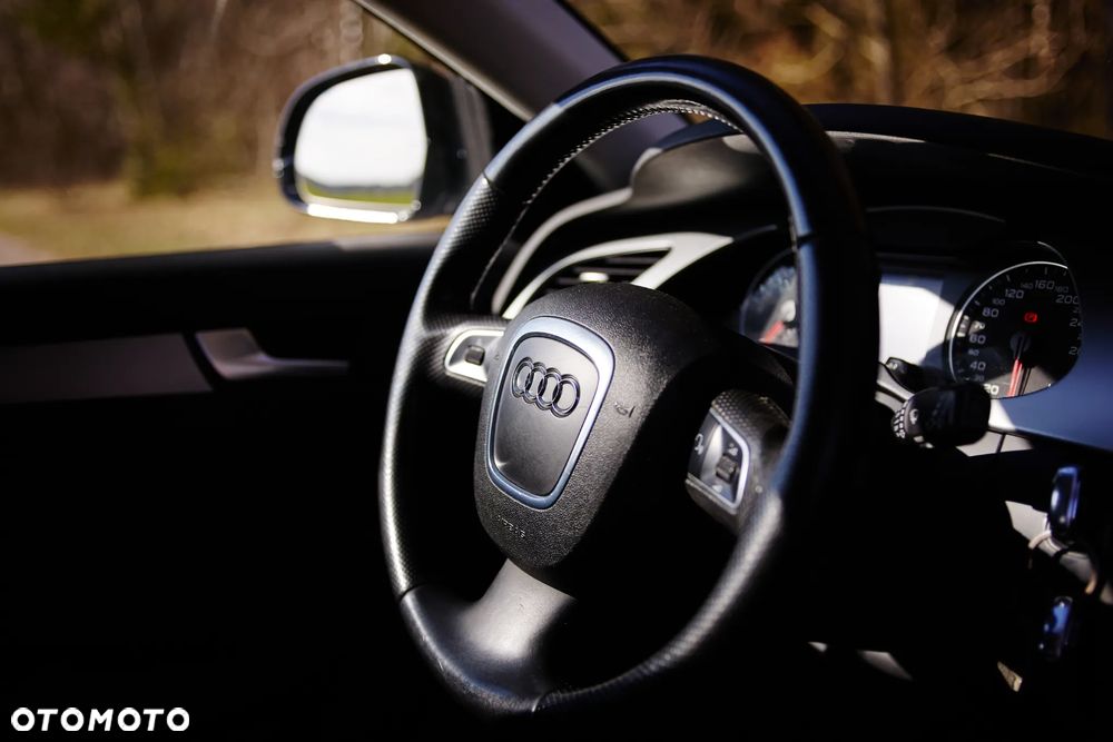 Audi A4 Avant 2.0 TDI DPF quattro Attraction - 25