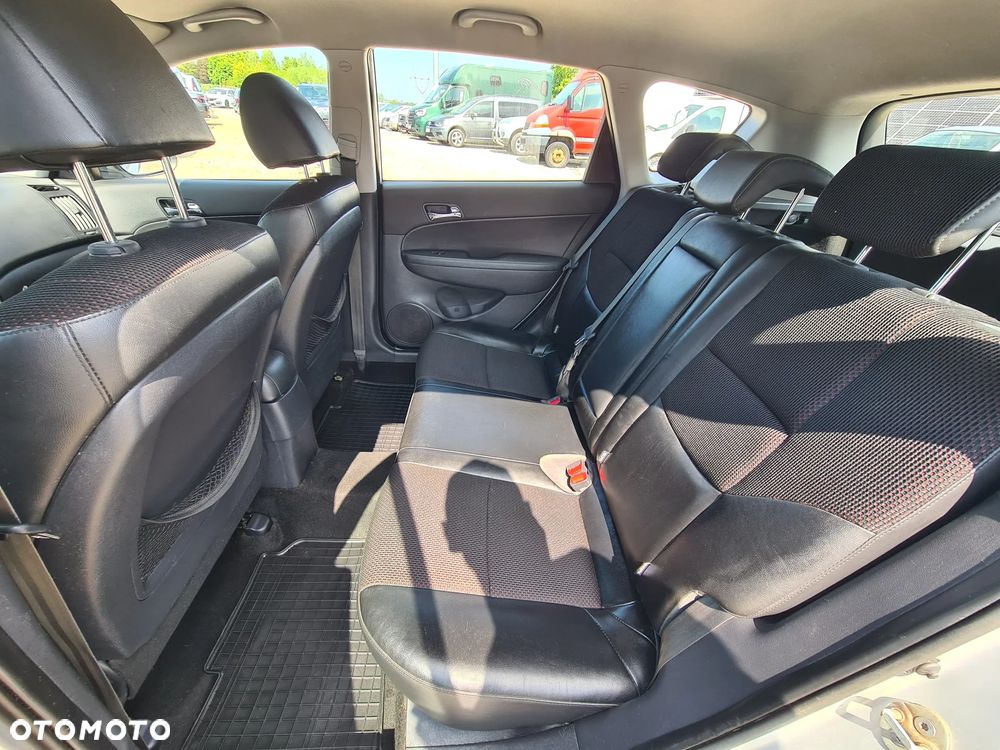 Hyundai i30 i30cw 1.4 Edition 20 - 21